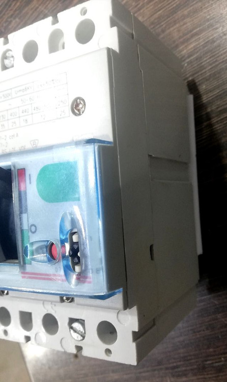 کلید اتوماتیک