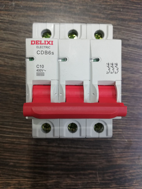 فیوز مینیاتوری