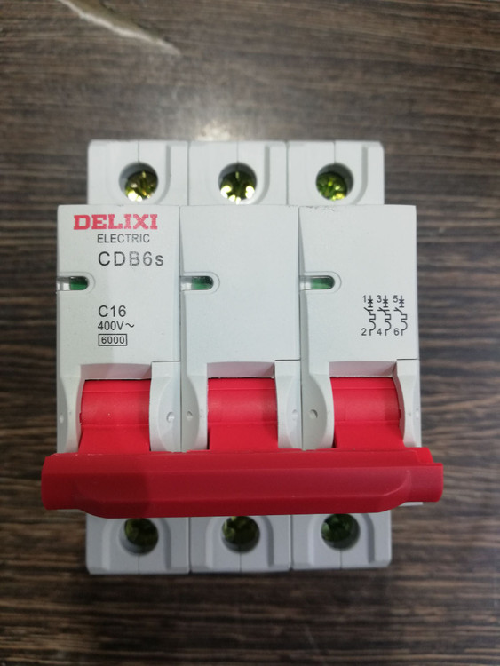 فیوز مینیاتوری