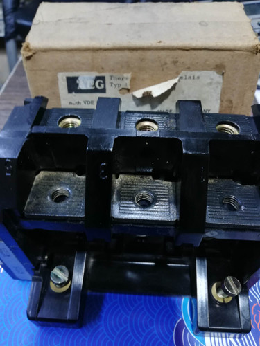 AEG