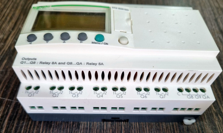 مینی پی ال سی اشنایدر زلیو