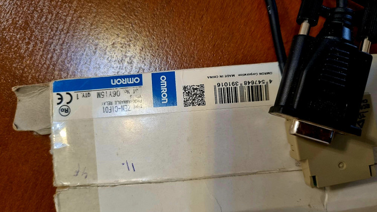 PLC OMRON ZEN_C1F01