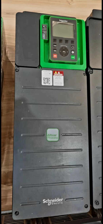 درایو ۲۲ کیلووات اشنایدر مدل ATV610D22N4